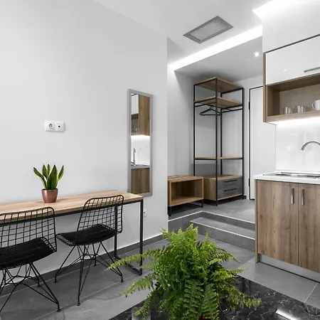 Factory Inn, Nilie Hospitality Mgmt Apartament