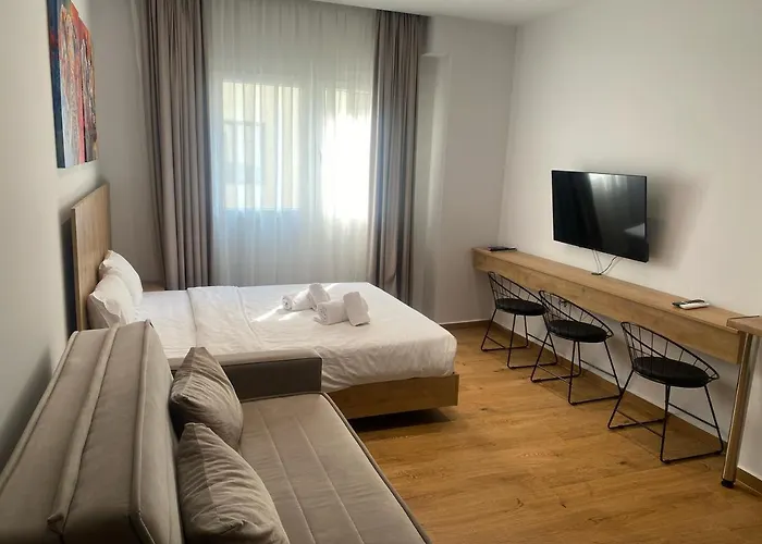 Factory Inn, Nilie Hospitality Mgmt Apartment *